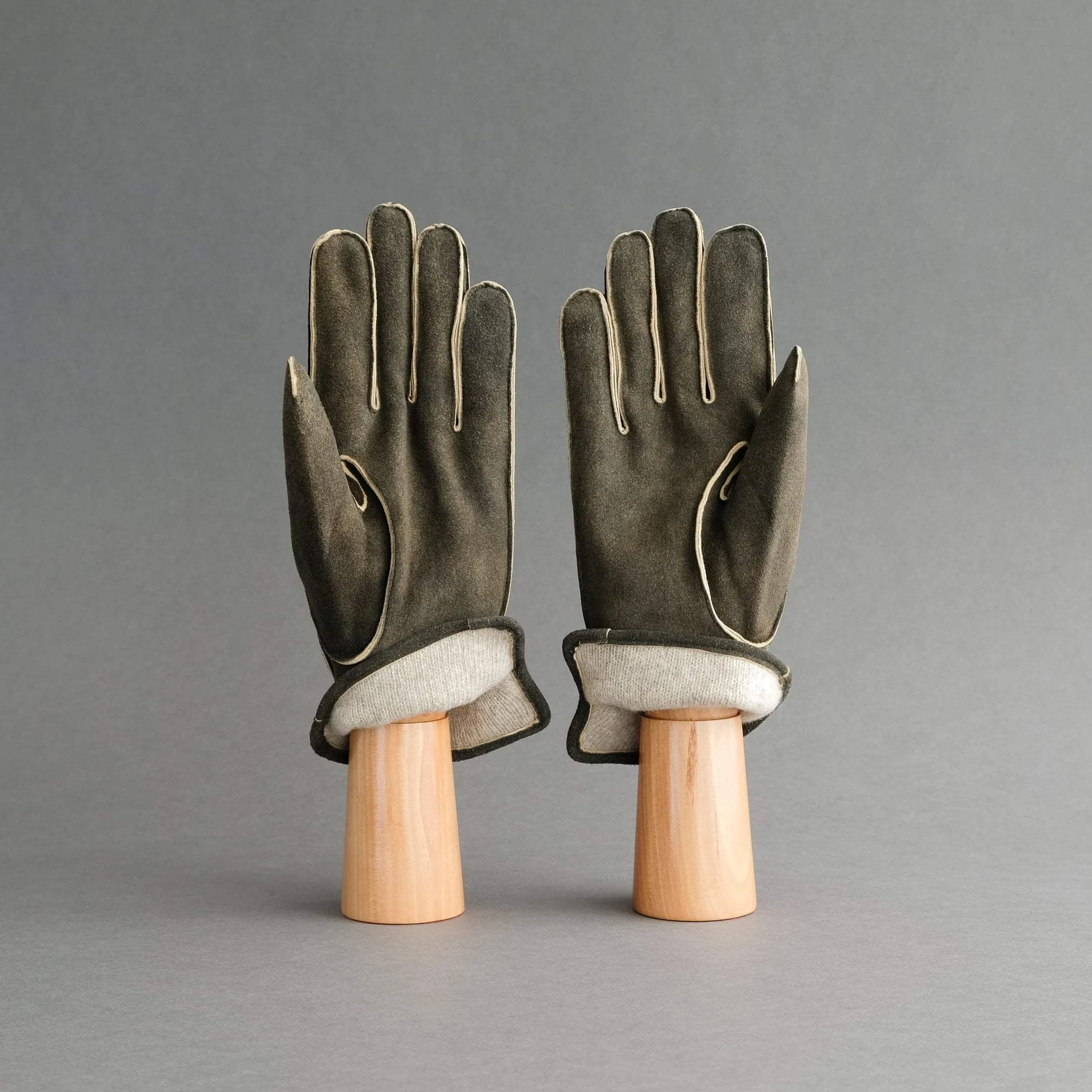 Gentlemen's Sporty Gloves from Walnut Goatskin Lined with Cashmere