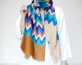 <A17B>  PRINTED  Scarf ZIGZAG -BROWN