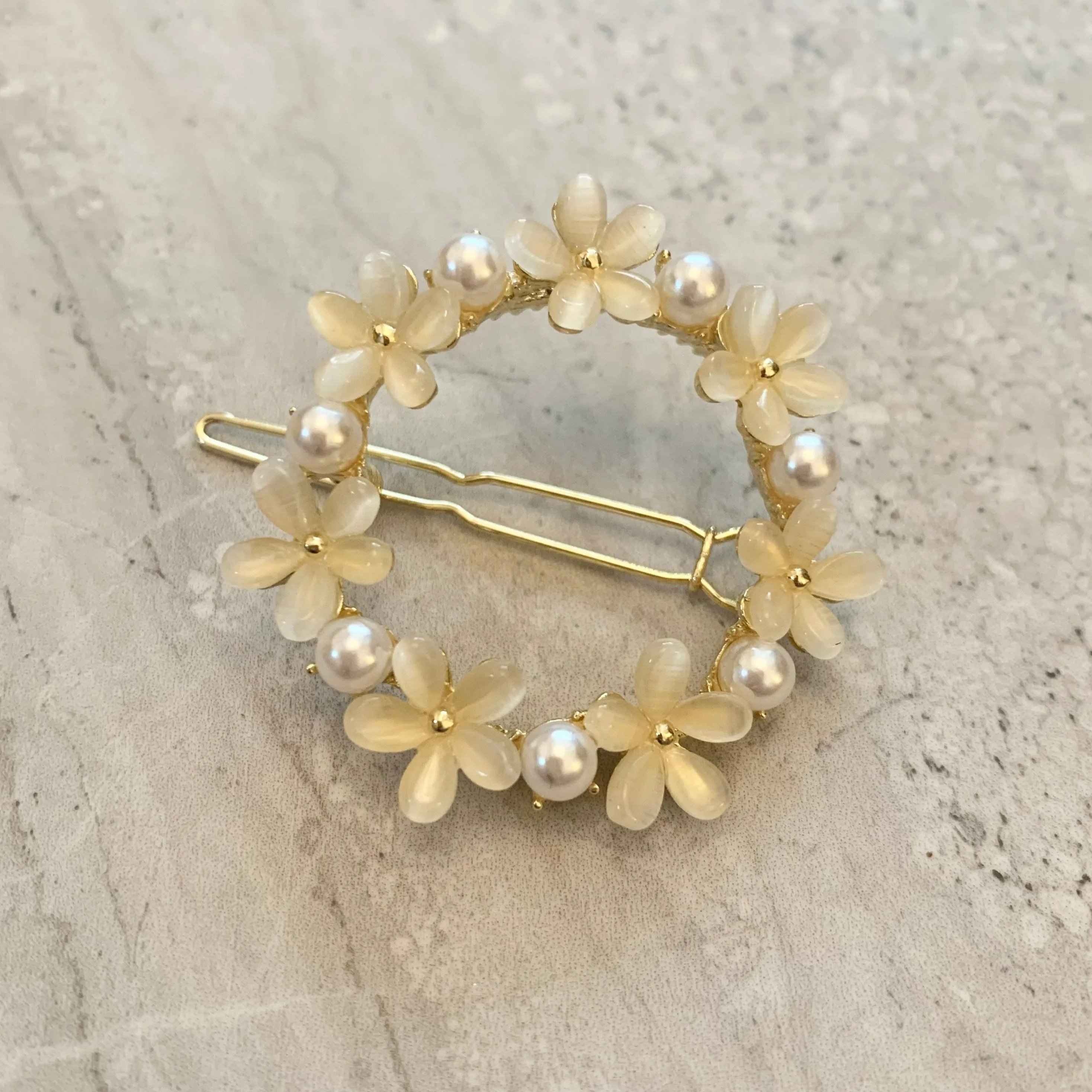 Round crystal hair clip